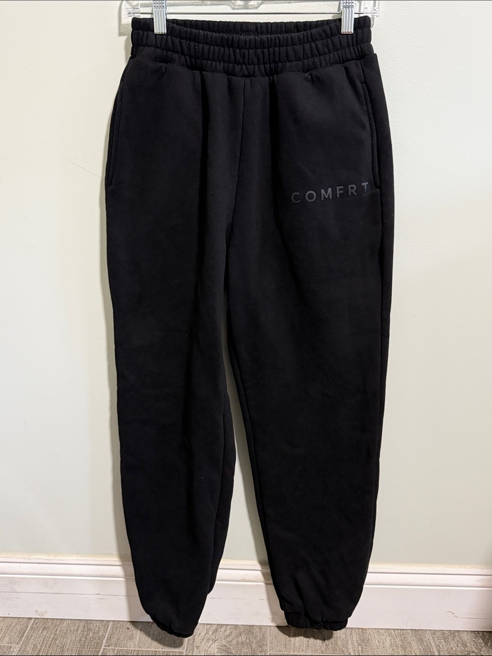 COMFRT Sweatpants Size Small